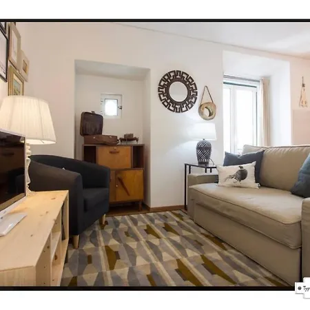 Canto Do 28, Typical *